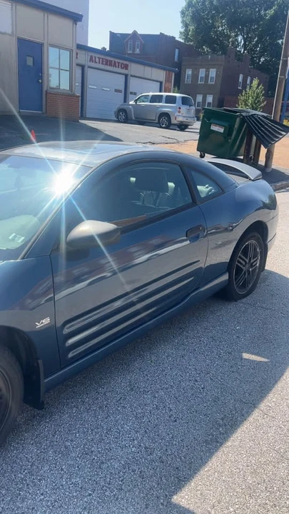 2004 Mitsubishi Eclipse 3rd Gen - Image 4 of 10