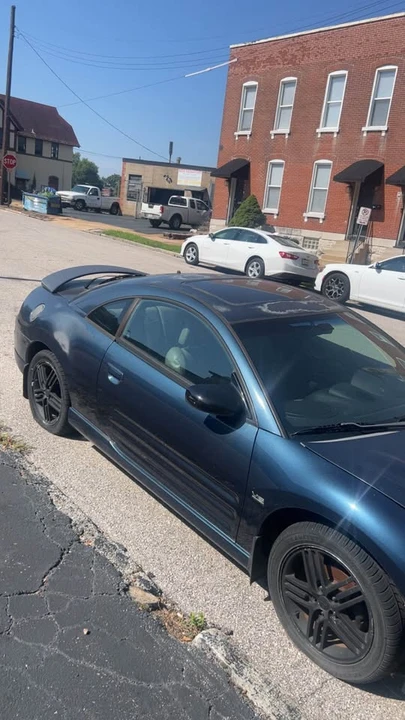 2004 Mitsubishi Eclipse 3rd Gen - Image 2 of 10