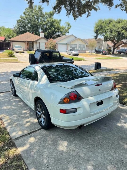 2004 Mitsubishi Eclipse 3rd Gen - Image 4 of 9