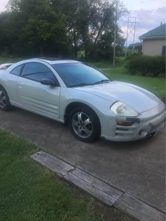 2004 Mitsubishi Eclipse 3rd Gen - Image 3 of 10