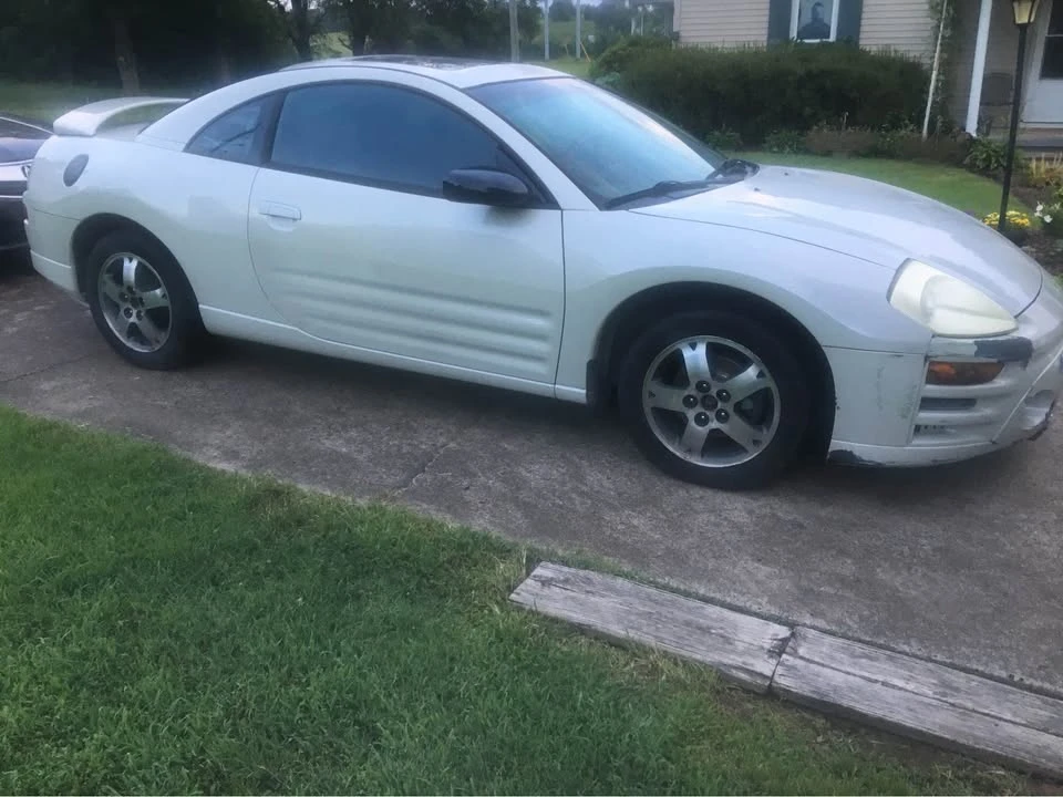 2004 Mitsubishi Eclipse 3rd Gen - Image 4 of 10