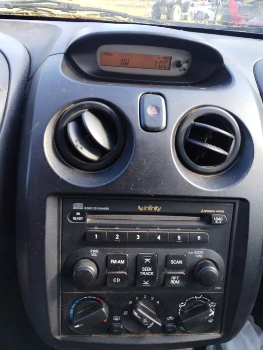 2004 Mitsubishi Eclipse 3rd Gen - Image 7 of 7