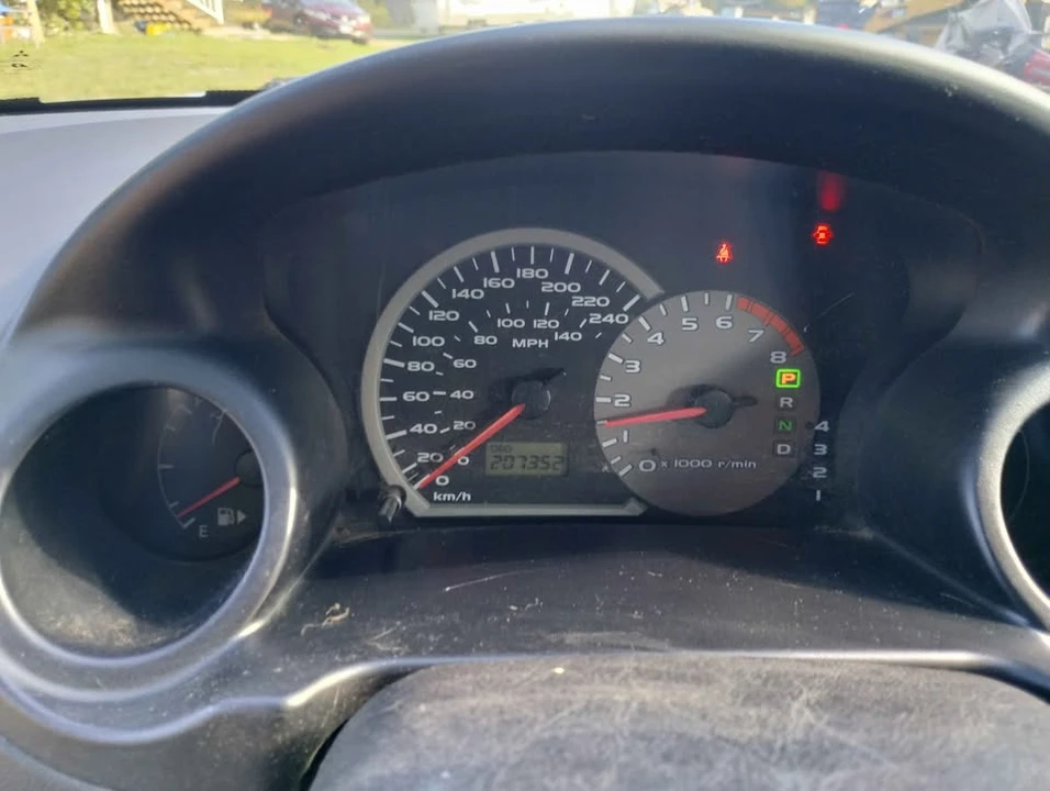 2004 Mitsubishi Eclipse 3rd Gen - Image 6 of 7