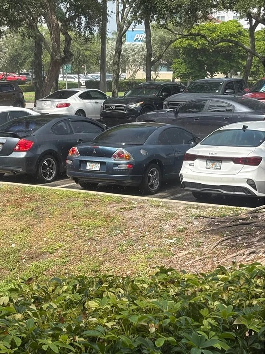 2004 Mitsubishi Eclipse 3rd Gen - Image 5 of 5