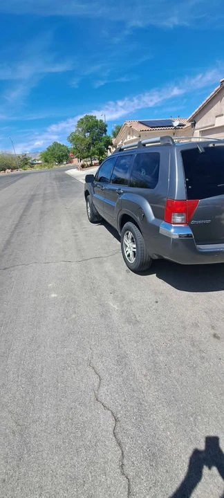 2004 Mitsubishi Endeavor - Image 4 of 9