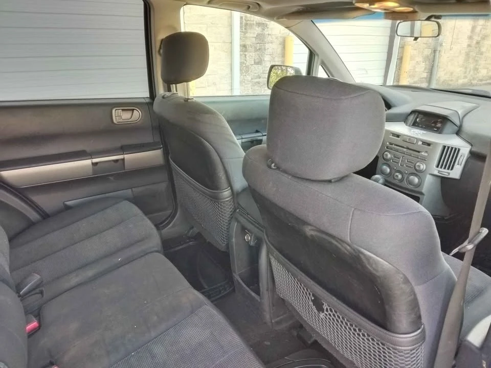 2004 Mitsubishi Endeavor - Image 13 of 20