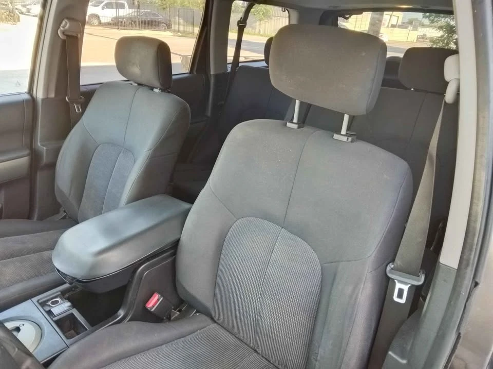 2004 Mitsubishi Endeavor - Image 18 of 20