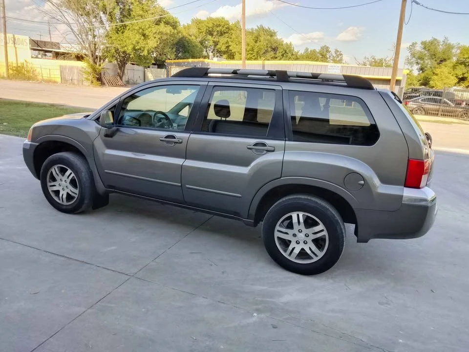 2004 Mitsubishi Endeavor - Image 10 of 20