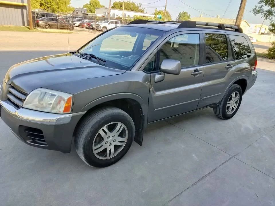 2004 Mitsubishi Endeavor - Image 2 of 20