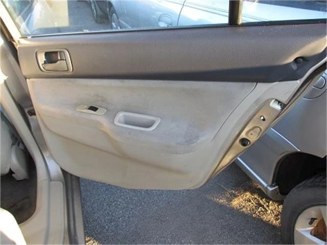 2004 Mitsubishi Lancer 8th Gen - Image 5 of 9