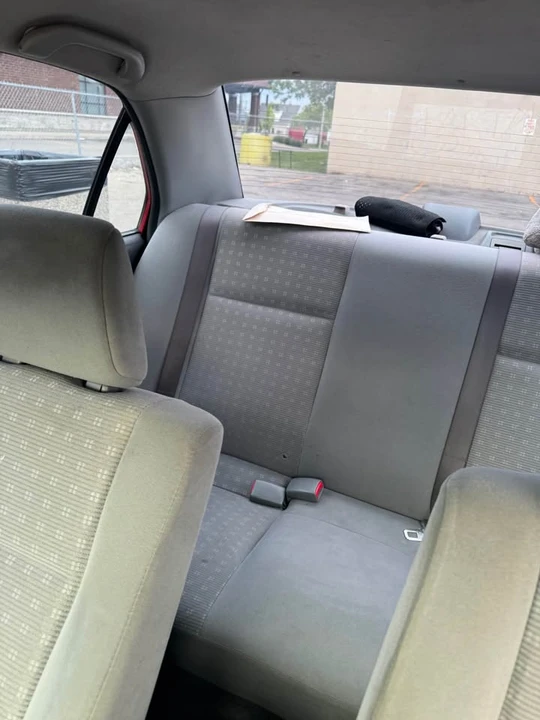 2004 Mitsubishi Lancer 8th Gen - Image 5 of 15
