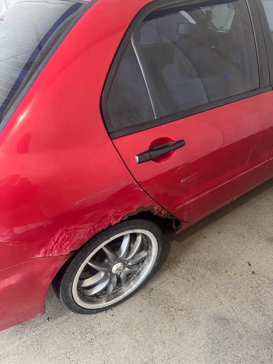 2004 Mitsubishi Lancer 8th Gen - Image 12 of 15
