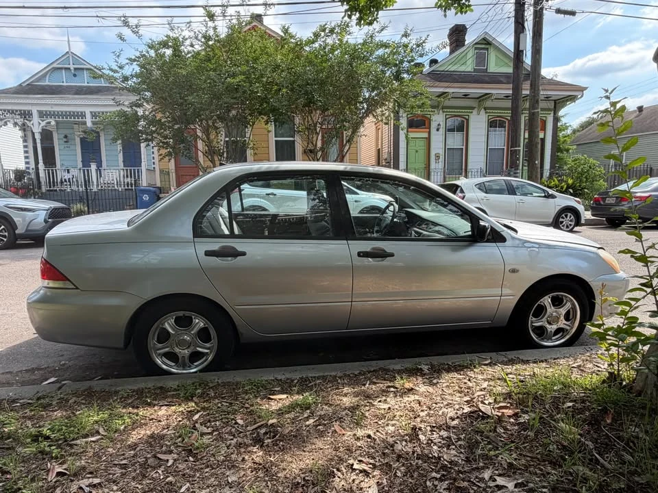 2004 Mitsubishi Lancer 8th Gen - Image 2 of 14