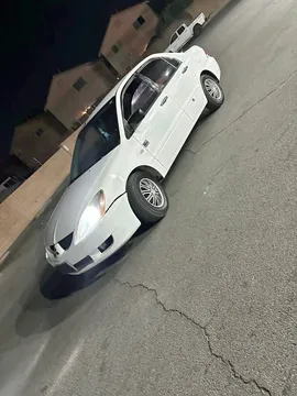 2004 Mitsubishi Lancer · ES Sedan 4D