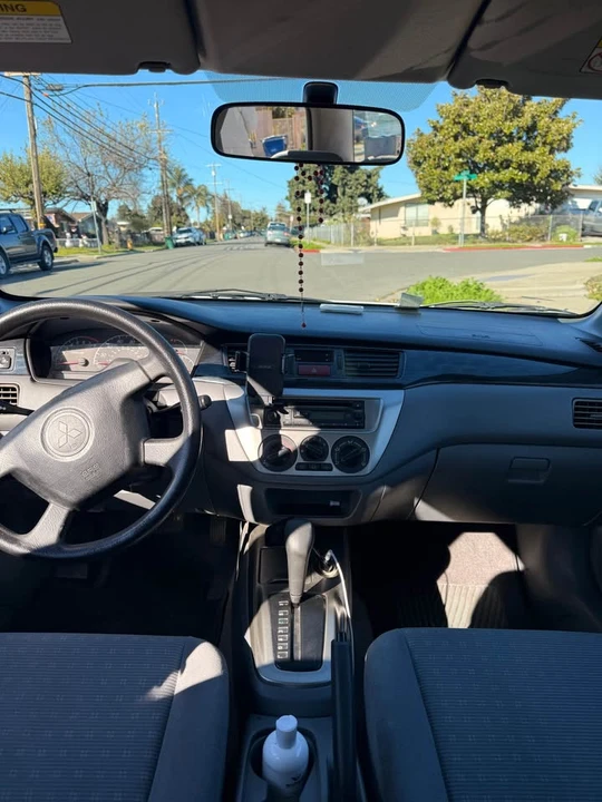2004 Mitsubishi Lancer 8th Gen - Image 7 of 11