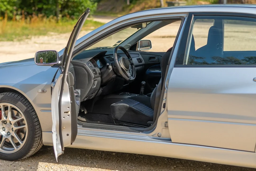2004 Mitsubishi Lancer Evolution VIII 7th Gen - Image 21 of 31