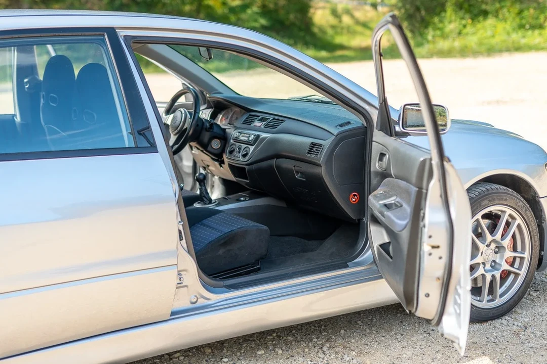 2004 Mitsubishi Lancer Evolution VIII 7th Gen - Image 23 of 31