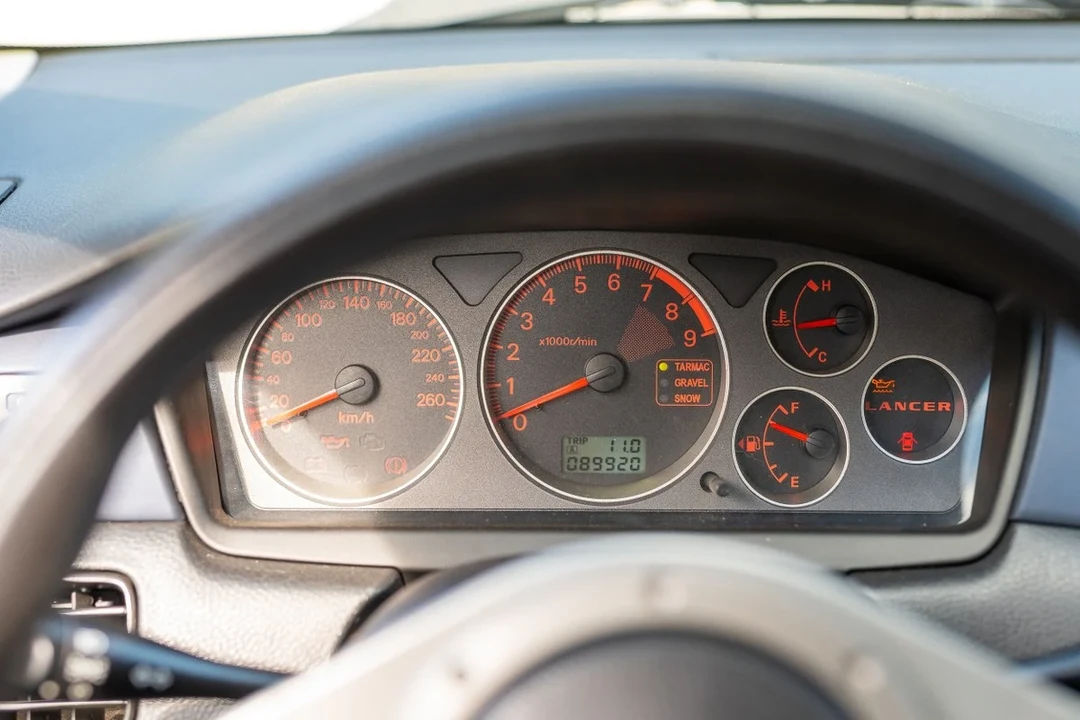 2004 Mitsubishi Lancer Evolution VIII 7th Gen - Image 26 of 31