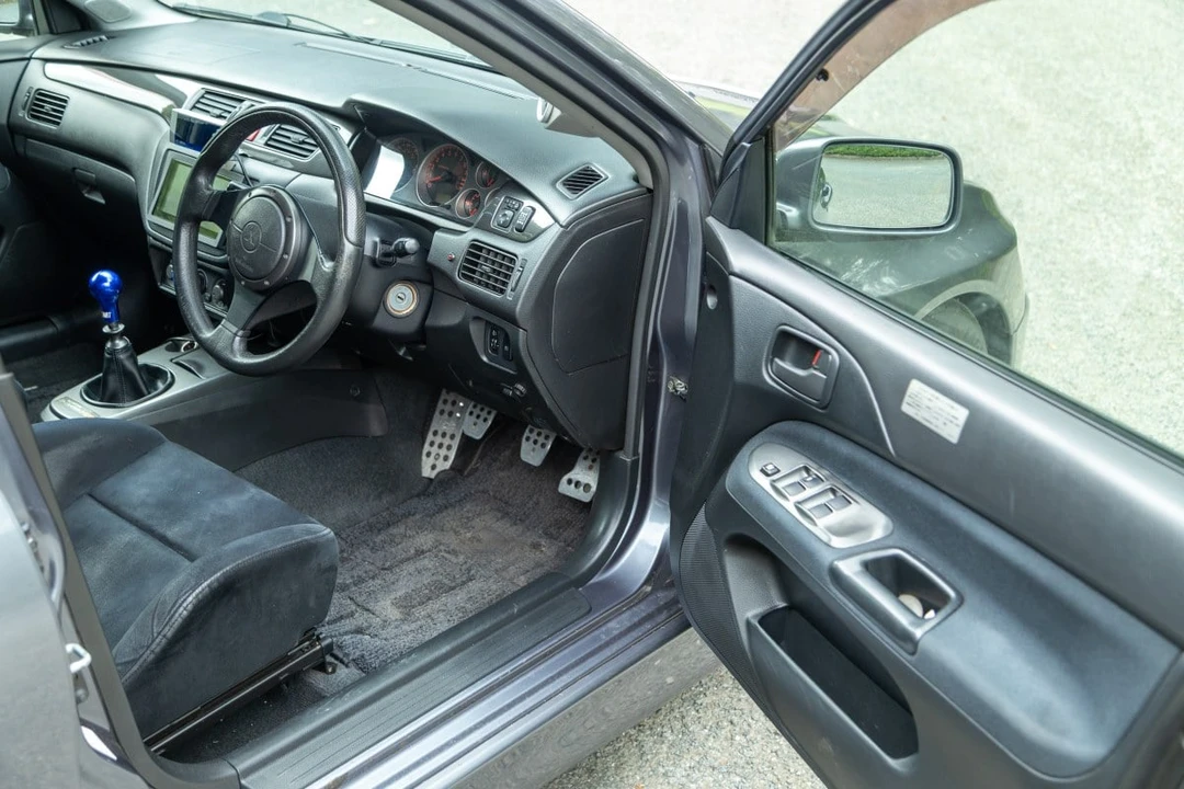 2004 Mitsubishi Lancer Evolution VIII 7th Gen - Image 25 of 31