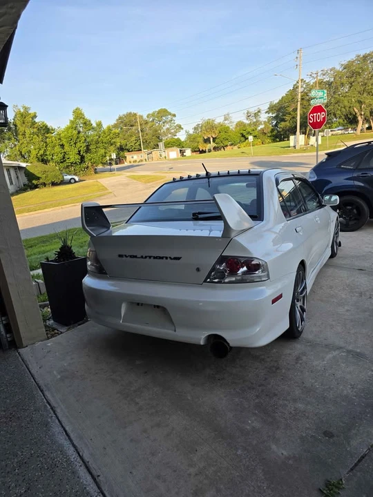 2004 Mitsubishi Lancer Evolution VIII 7th Gen - Image 2 of 9