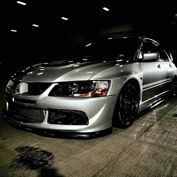 2004 Mitsubishi Lancer Evolution GSR Sedan 4D