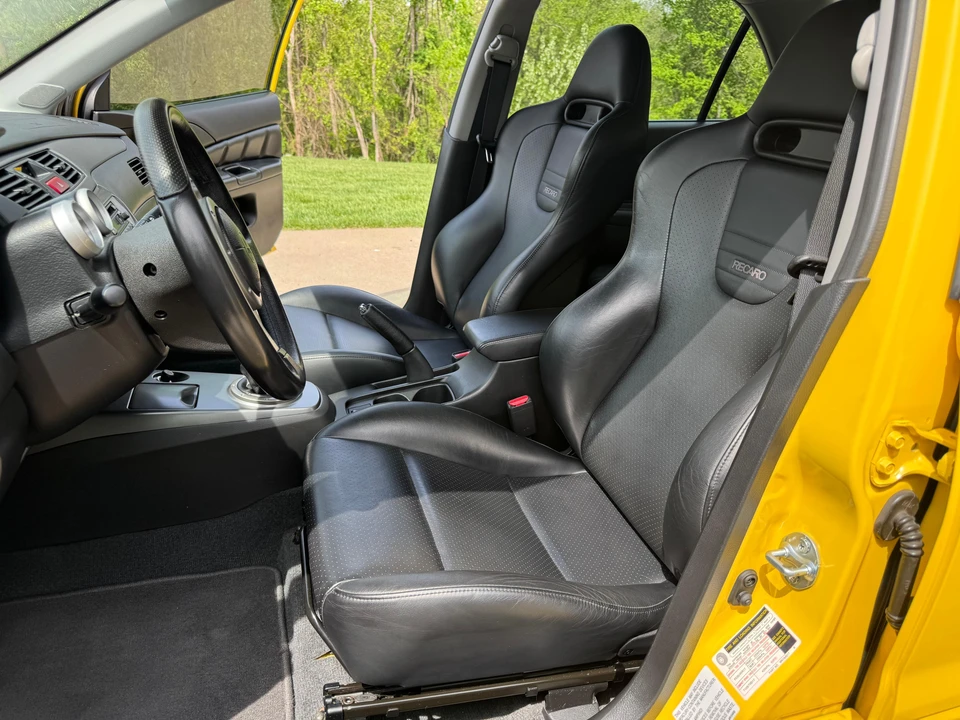 2004 Mitsubishi Lancer Evolution VIII 7th Gen - Image 27 of 31
