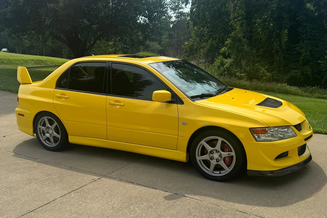 2004 Mitsubishi Lancer Evolution VIII 7th Gen - Image 2 of 31