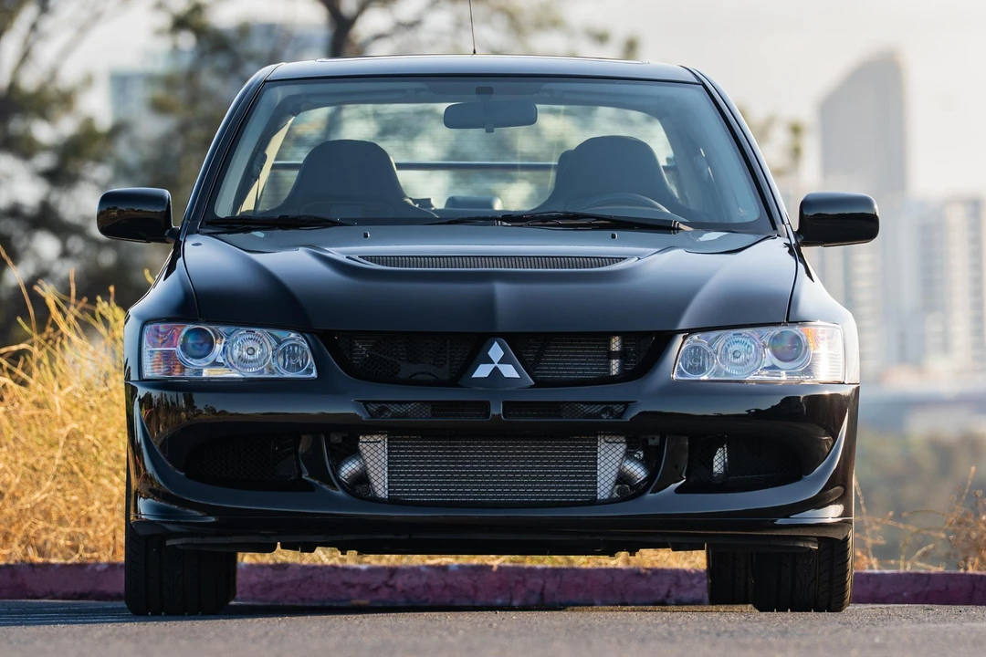 2004 Mitsubishi Lancer Evolution VIII 7th Gen - Image 2 of 31