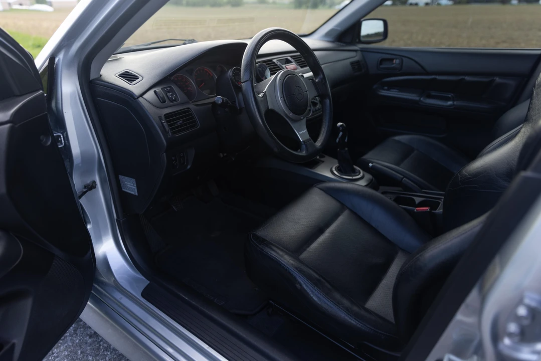 2004 Mitsubishi Lancer Evolution VIII 7th Gen - Image 29 of 31