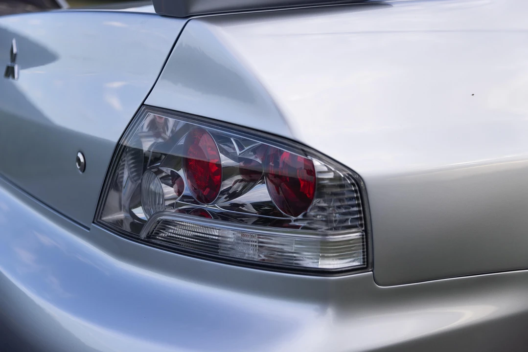 2004 Mitsubishi Lancer Evolution VIII 7th Gen - Image 24 of 31