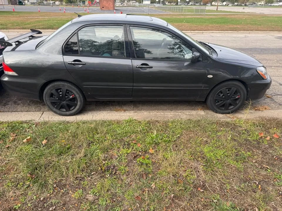 2004 Mitsubishi Lancer 8th Gen - Image 5 of 6
