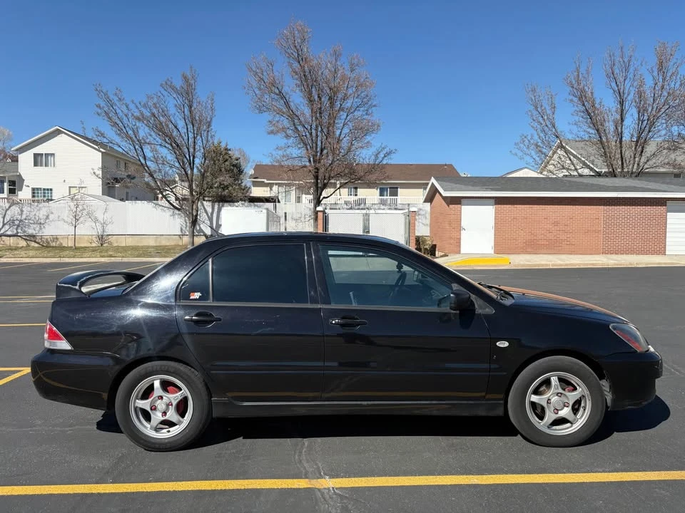 2004 Mitsubishi Lancer 8th Gen - Image 4 of 12