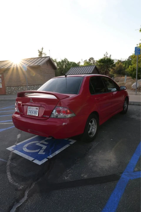 2004 Mitsubishi Lancer 8th Gen - Image 3 of 8
