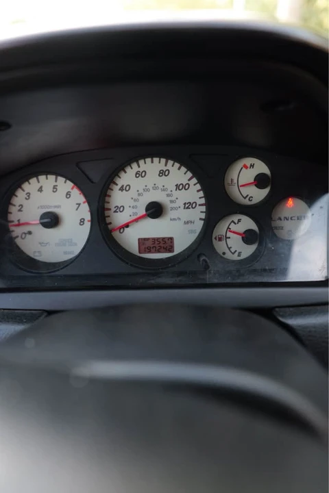 2004 Mitsubishi Lancer 8th Gen - Image 6 of 8