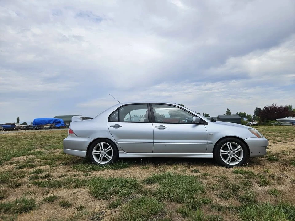 2004 Mitsubishi Lancer 8th Gen - Image 4 of 9