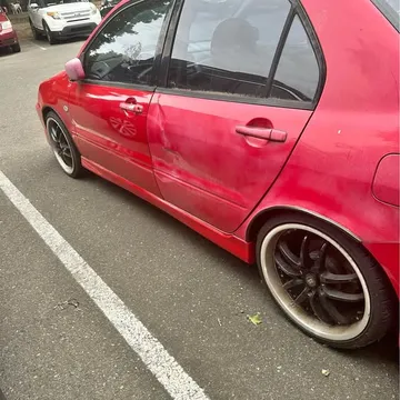 2004 Mitsubishi Lancer Ralliart Sedan 4D