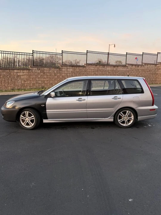 2004 Mitsubishi Lancer 8th Gen - Image 2 of 17
