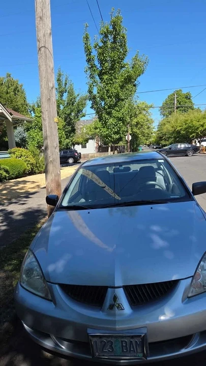 2004 Mitsubishi Lancer 8th Gen - Image 2 of 9
