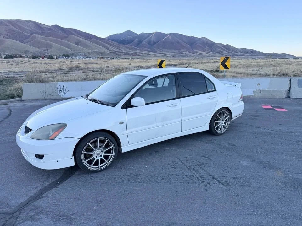 2004 Mitsubishi Lancer 8th Gen - Image 2 of 5