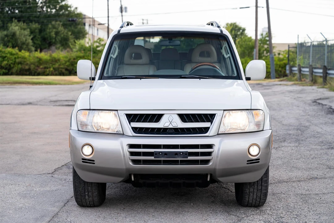 2004 Mitsubishi Pajero/Montero 3rd Gen - Image 3 of 31