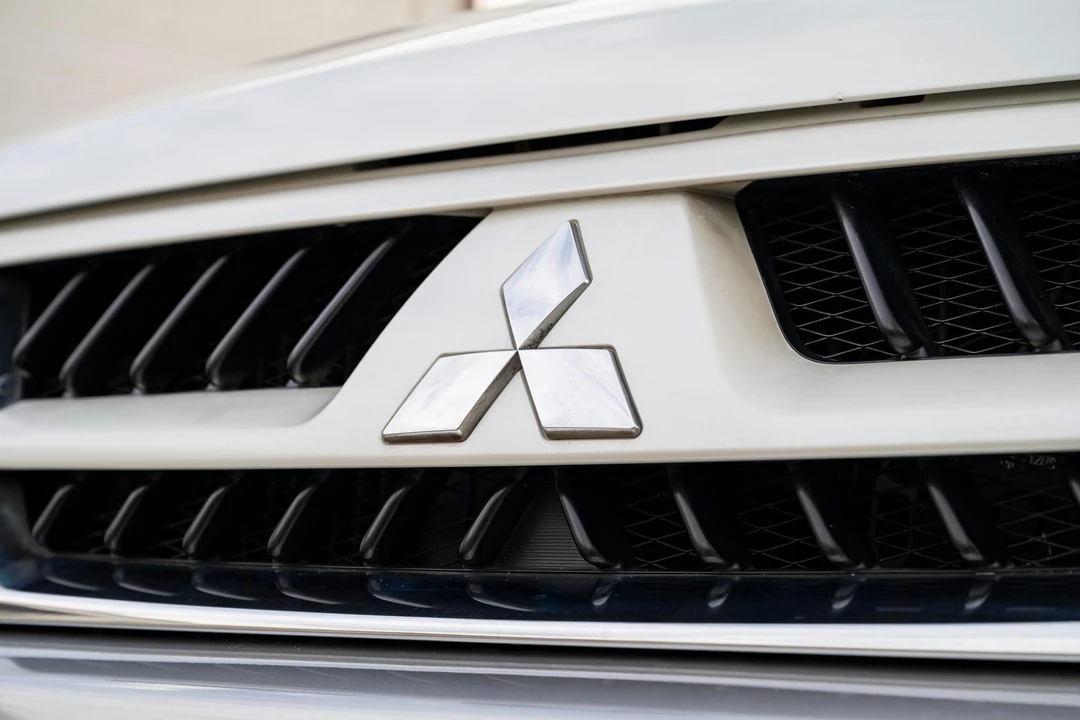 2004 Mitsubishi Pajero/Montero 3rd Gen - Image 30 of 31