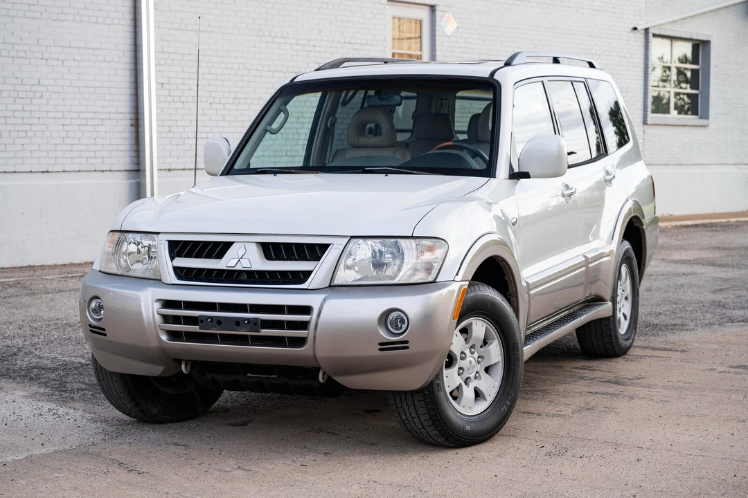 2004 Mitsubishi Pajero/Montero 3rd Gen - Image 4 of 31