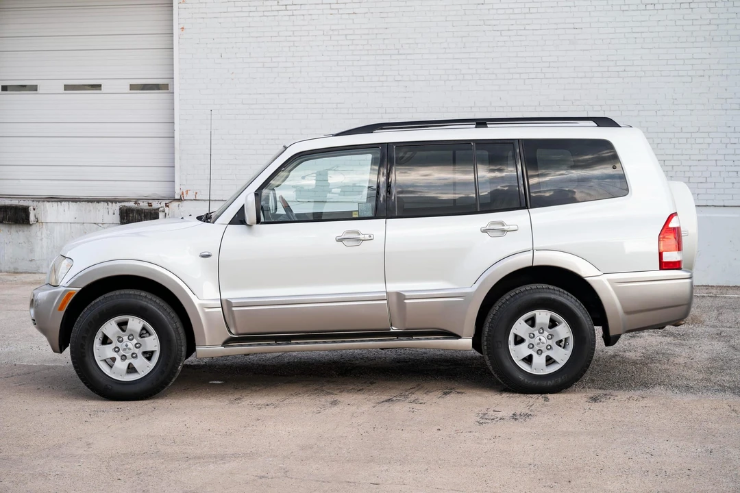 2004 Mitsubishi Pajero/Montero 3rd Gen - Image 8 of 31