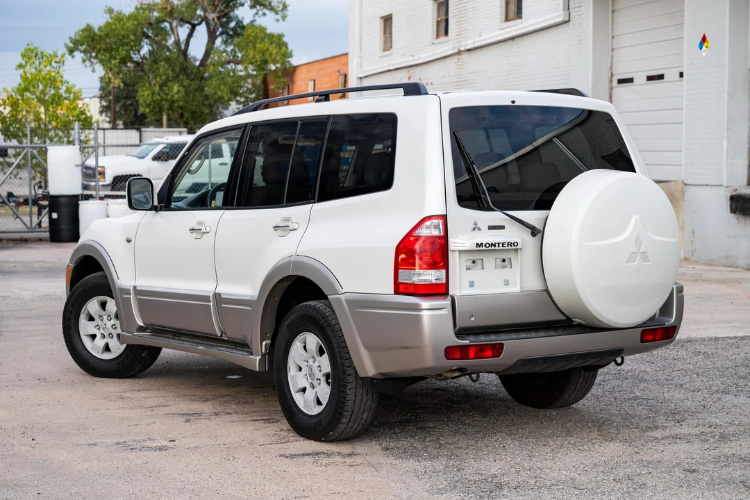 2004 Mitsubishi Pajero/Montero 3rd Gen - Image 11 of 31