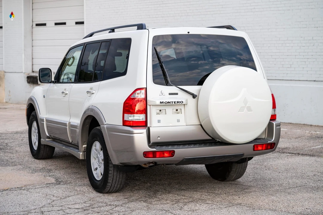 2004 Mitsubishi Pajero/Montero 3rd Gen - Image 12 of 31