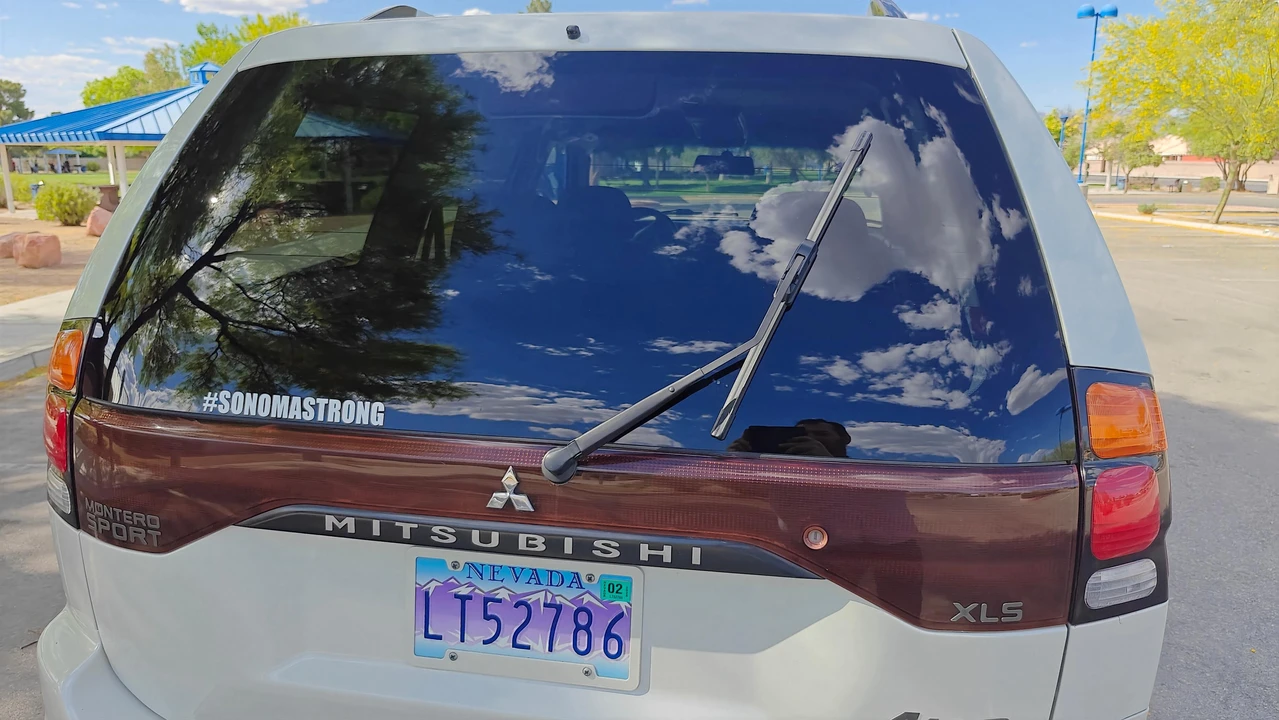 2004 Mitsubishi Pajero/Montero 3rd Gen - Image 30 of 31