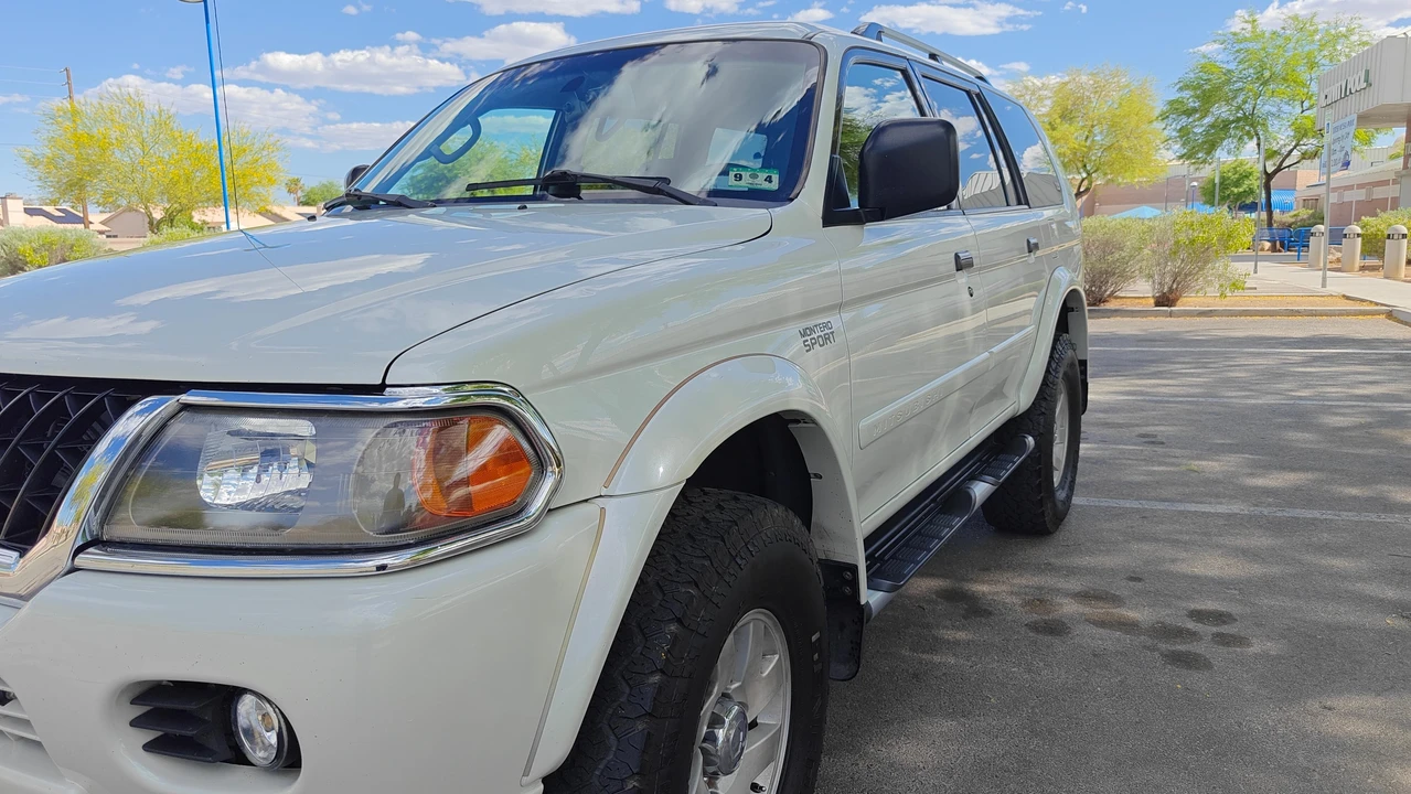 2004 Mitsubishi Pajero/Montero 3rd Gen - Image 21 of 31