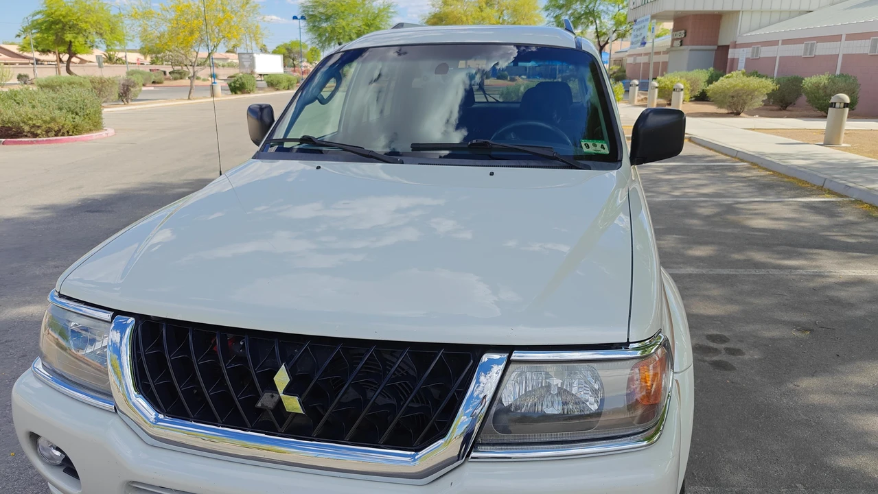 2004 Mitsubishi Pajero/Montero 3rd Gen - Image 18 of 31