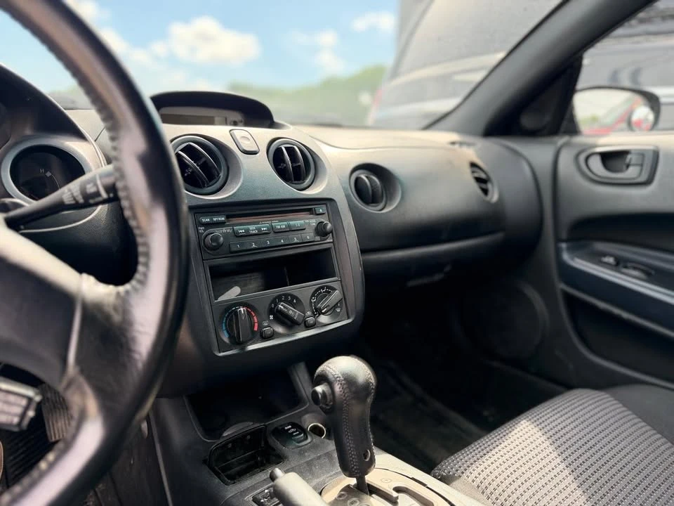 2004 Mitsubishi Eclipse 3rd Gen - Image 7 of 14