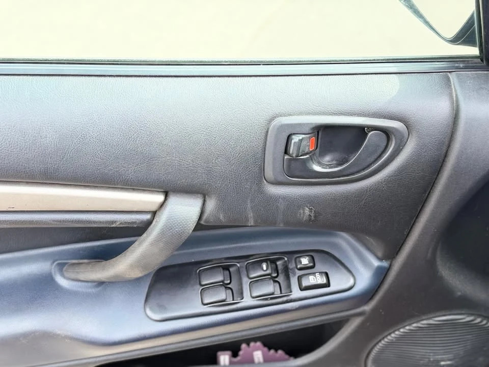 2004 Mitsubishi Eclipse 3rd Gen - Image 9 of 14